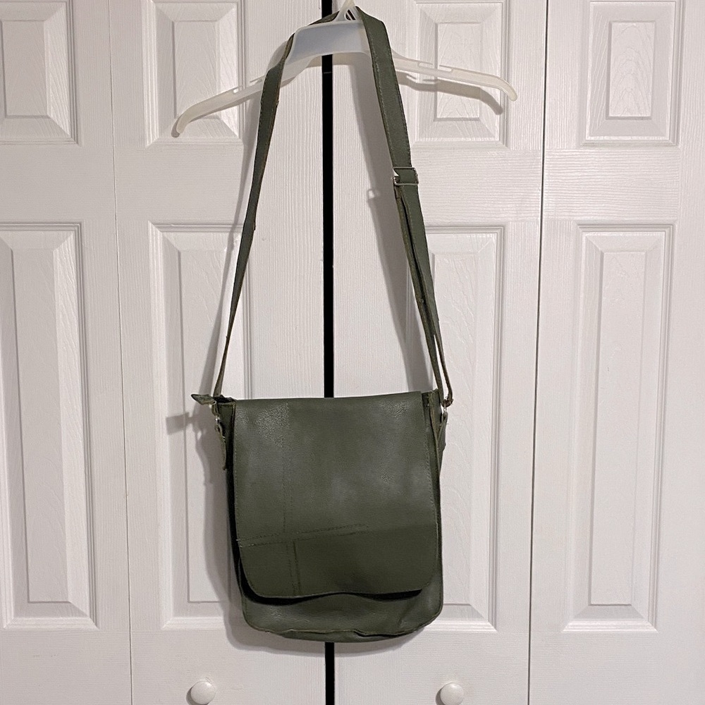 Olive green pebbled leather crossbody messanger tote bag